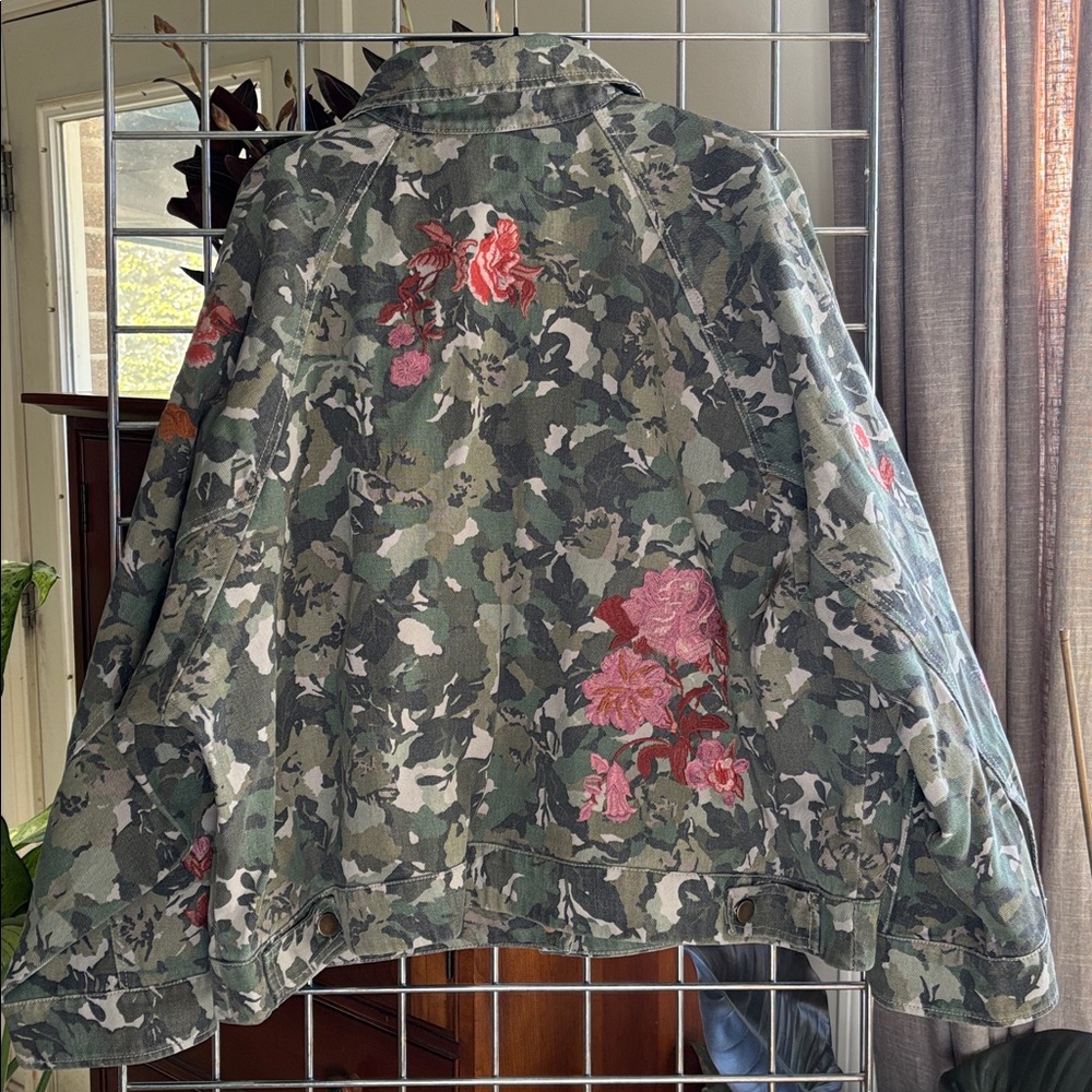 Pilcro Embroidered Utility Jacket Anthropologie - Picture 5 of 15